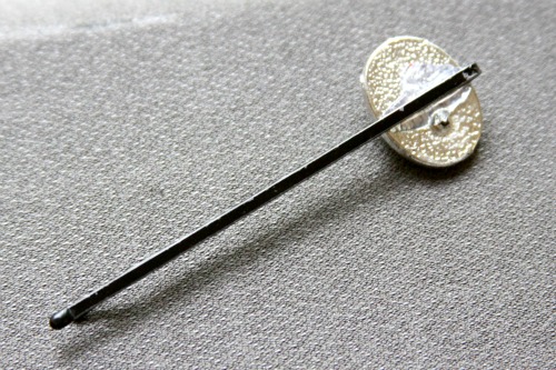 How To: Turn a Vintage Earring into a Unique Hair Pin