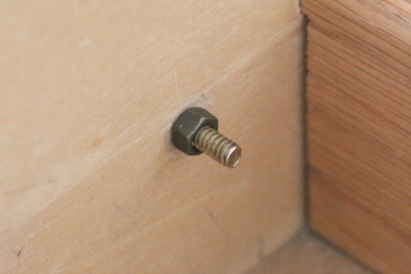 DIY Home Decor: Turn a Wooden Spool into a Drawer Knob