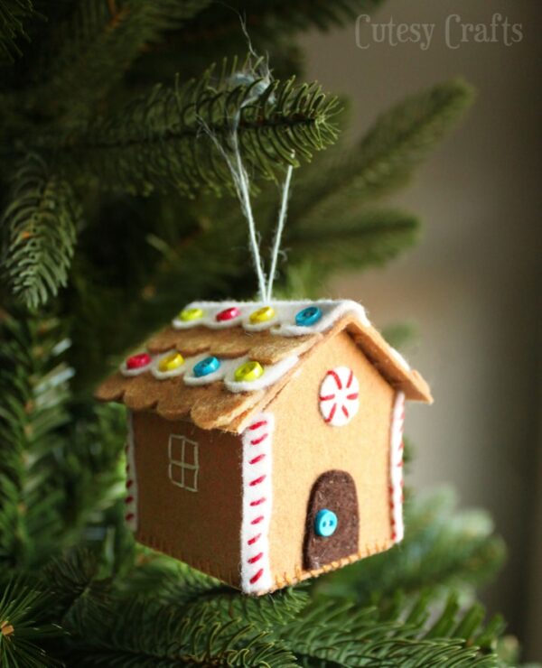 gingerbread house ornament via Cutesy Crafts