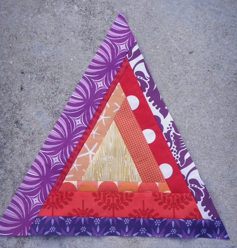 Triangle Log Cabin quilt block, via SewFestive Handmade